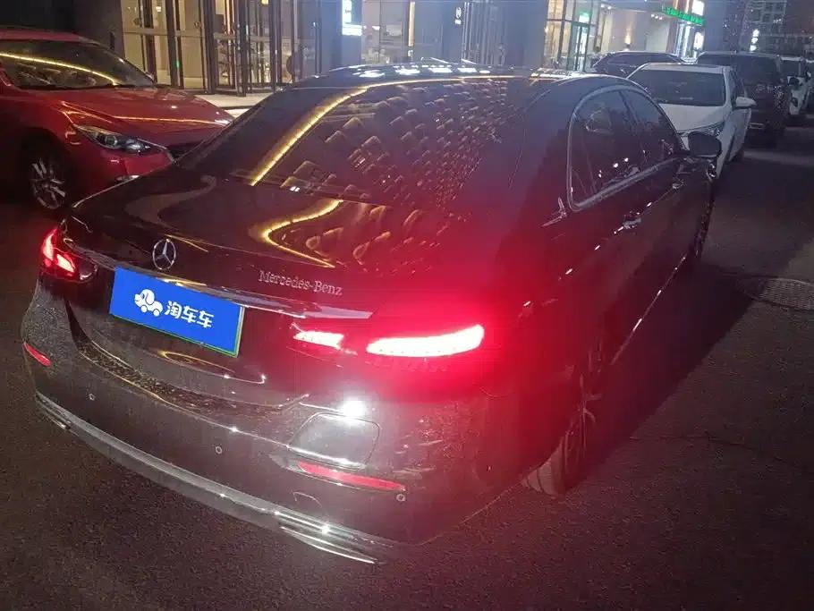 Mercedes-Benz E-Class PHEV 2022 Facelift E 350 e L Plug-in Hybrid Sedan — миниатюра 3