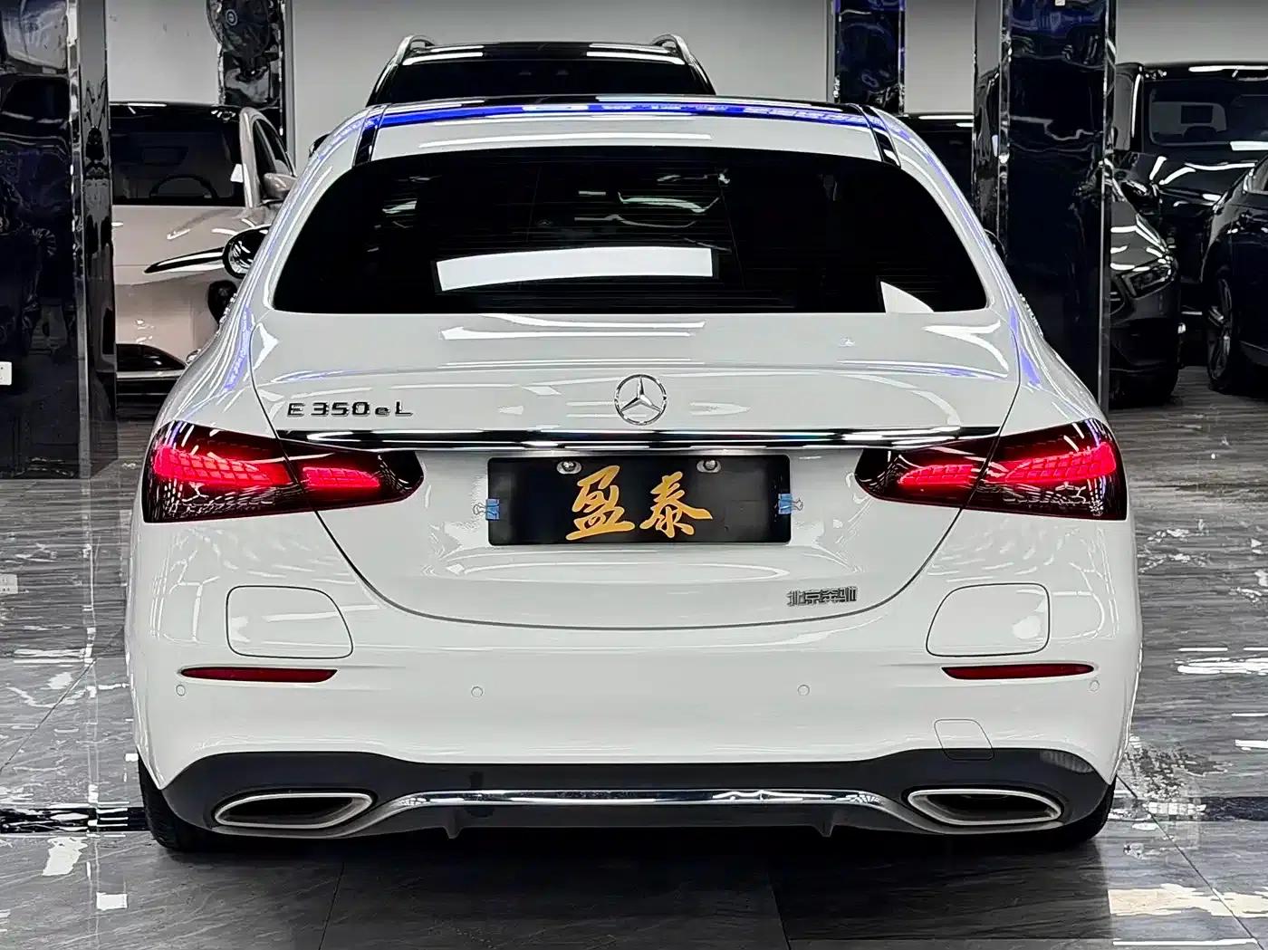 Mercedes-Benz E-Class PHEV 2022 E 350 e L Plug-in Hybrid Sports Sedan — миниатюра 6