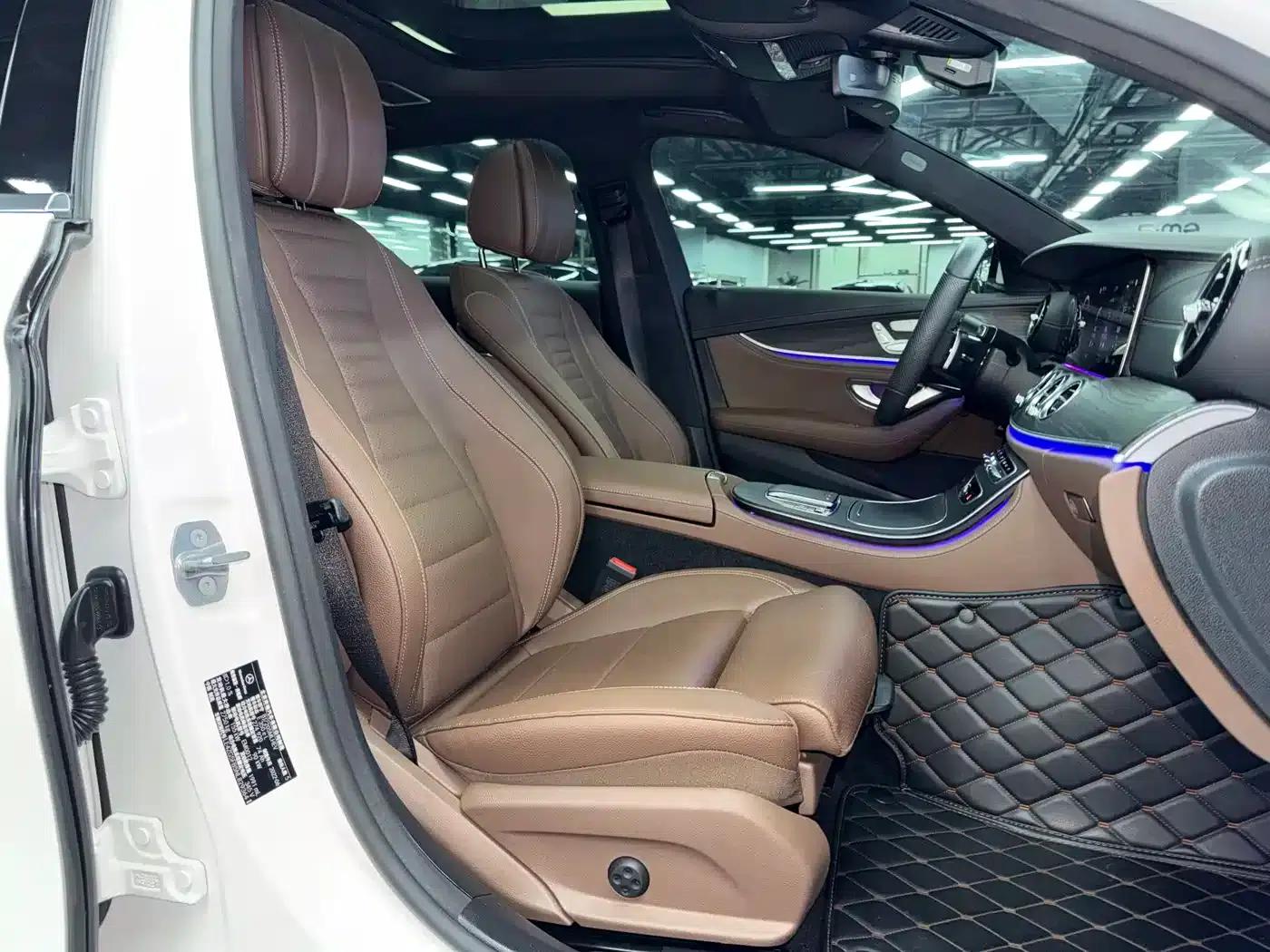 Mercedes-Benz E-Class PHEV 2022 E 350 e L Plug-in Hybrid Sports Sedan — миниатюра 10