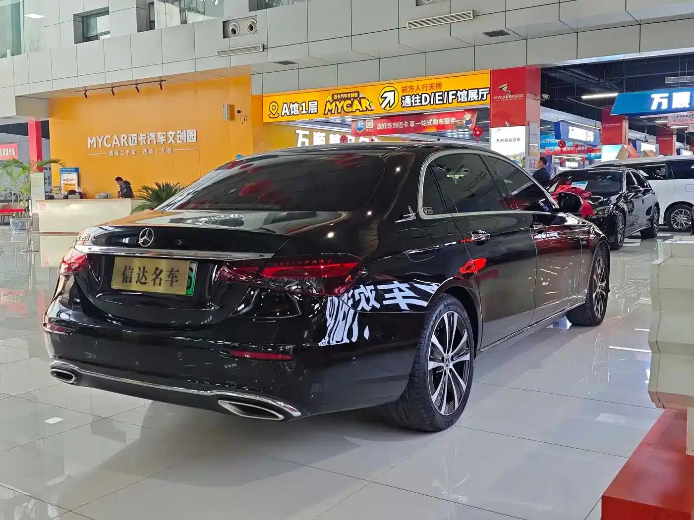 Mercedes-Benz E-Class PHEV 2022 Facelift E 350 e L Plug-in Hybrid Sedan — миниатюра 16
