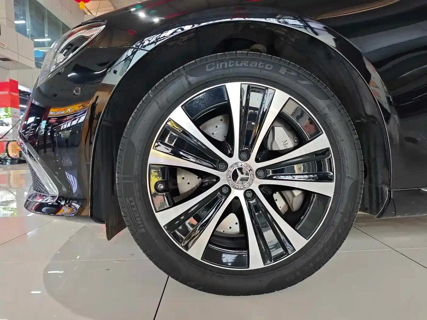 Mercedes-Benz E-Class PHEV 2022 Facelift E 350 e L Plug-in Hybrid Sedan — миниатюра 5