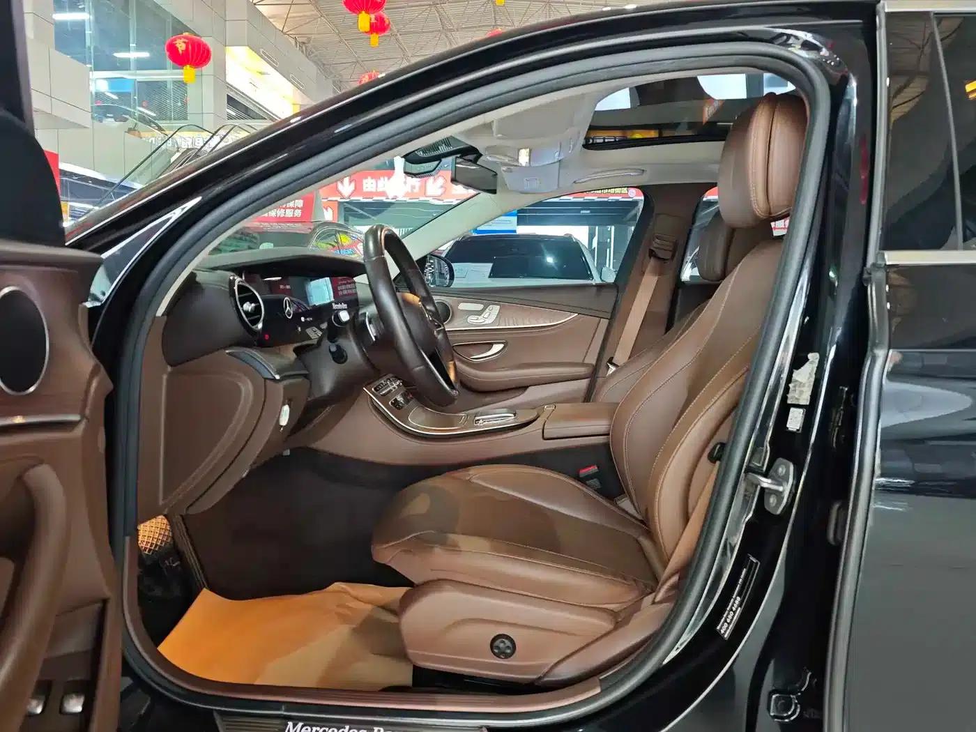 Mercedes-Benz E-Class PHEV 2022 Facelift E 350 e L Plug-in Hybrid Sedan — миниатюра 8