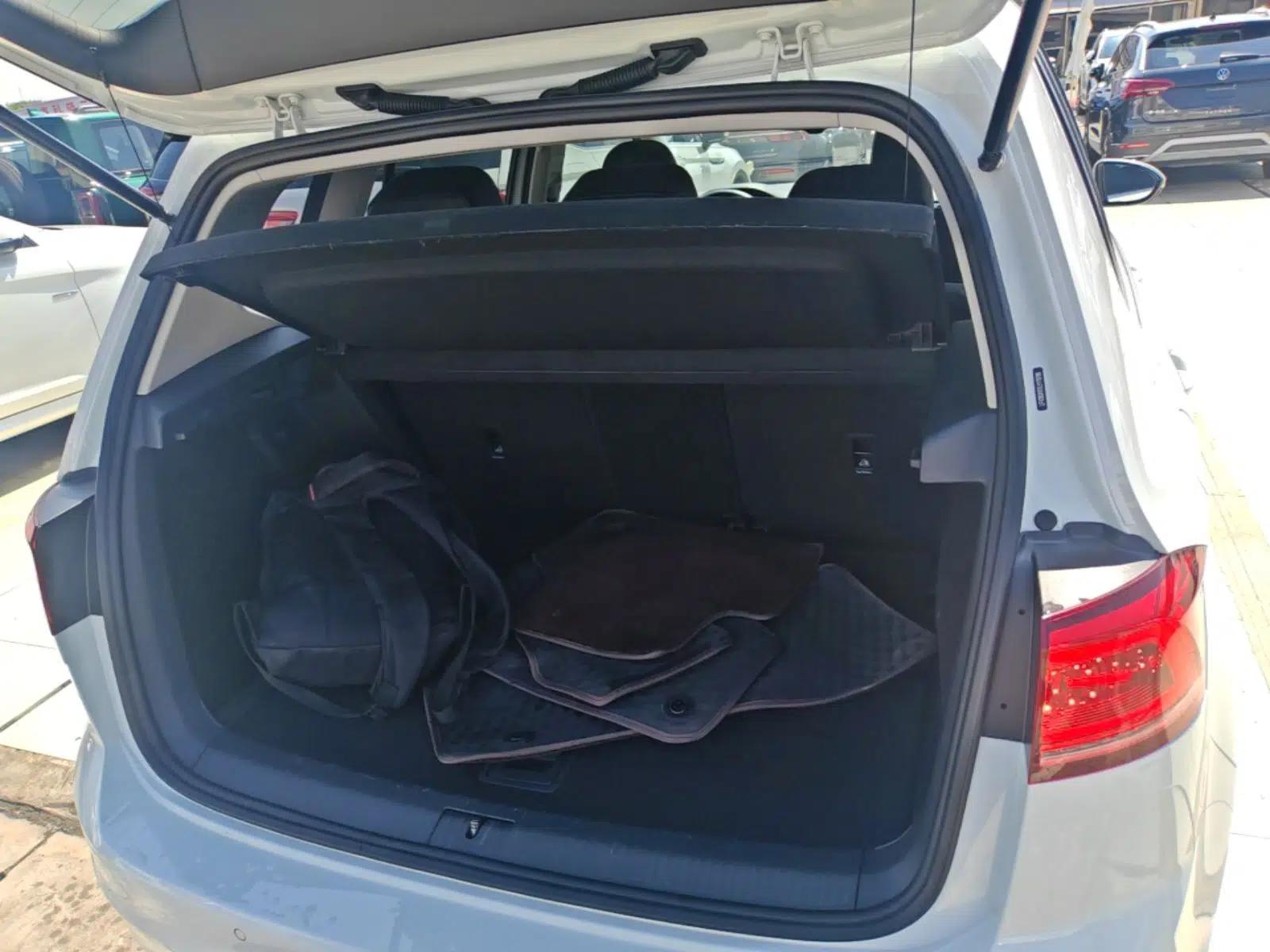 Volkswagen Golf Sportsvan 2020 280TSI Automatic Curious Model — миниатюра 22