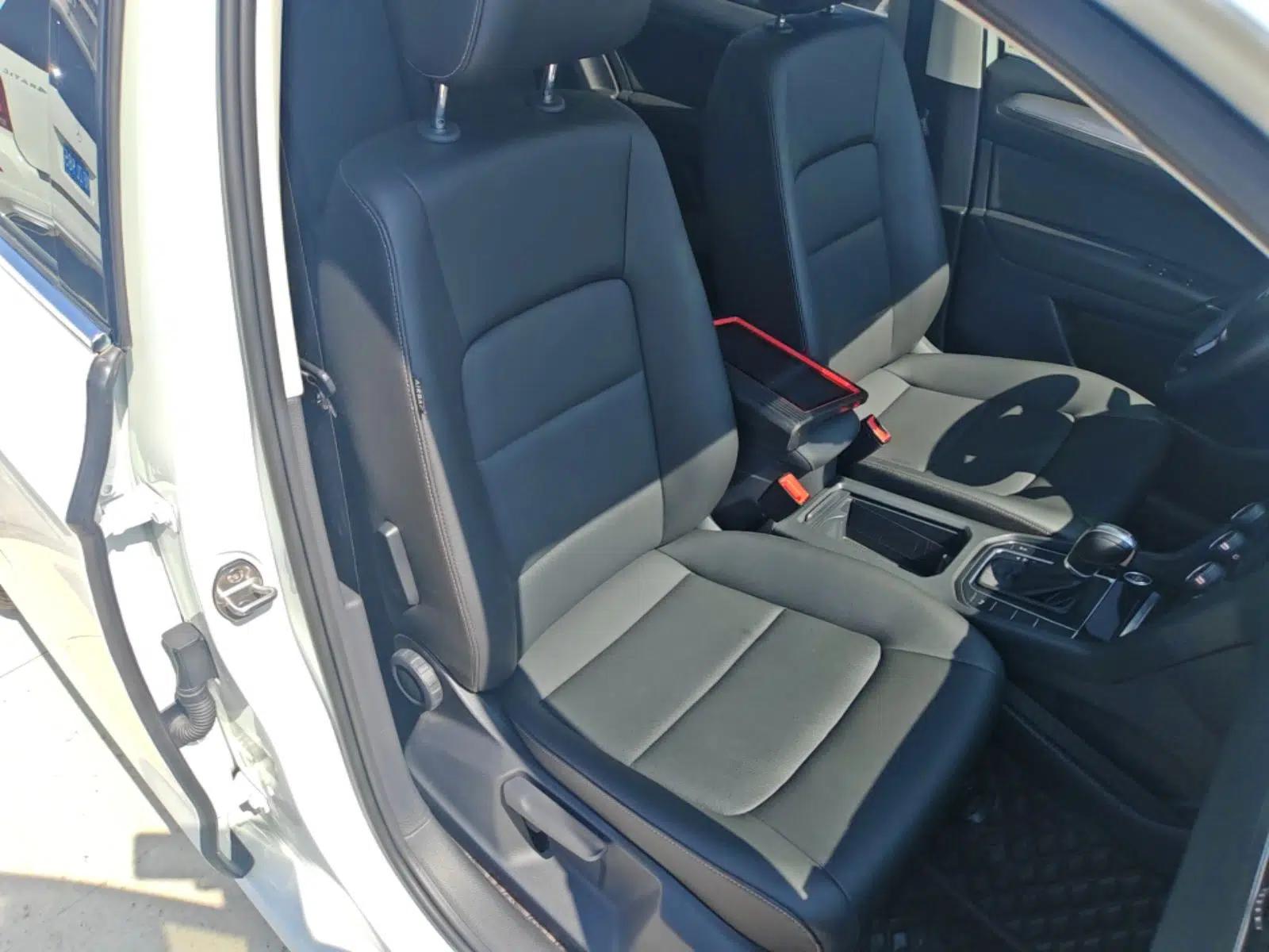 Volkswagen Golf Sportsvan 2020 280TSI Automatic Curious Model — миниатюра 23