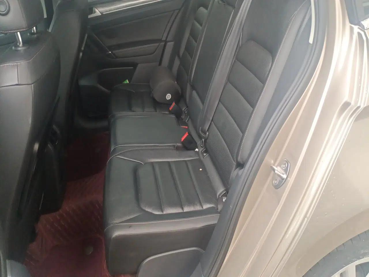 Volkswagen Golf Sportsvan 2016 280TSI Automatic Luxury Model — миниатюра 18