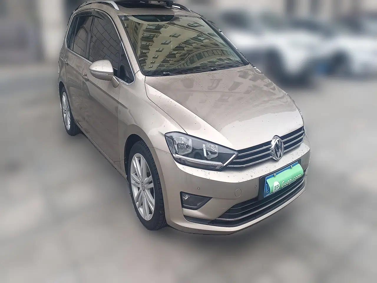 Volkswagen Golf Sportsvan 2016 280TSI Automatic Luxury Model — миниатюра 3