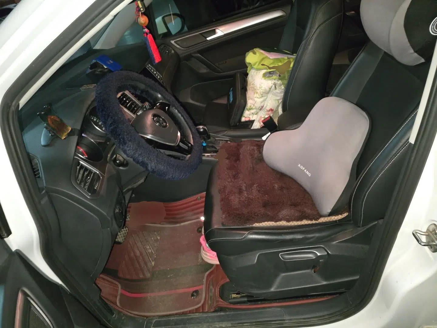 Volkswagen Golf Sportsvan 2016 1.6L Automatic Comfort Model — миниатюра 16