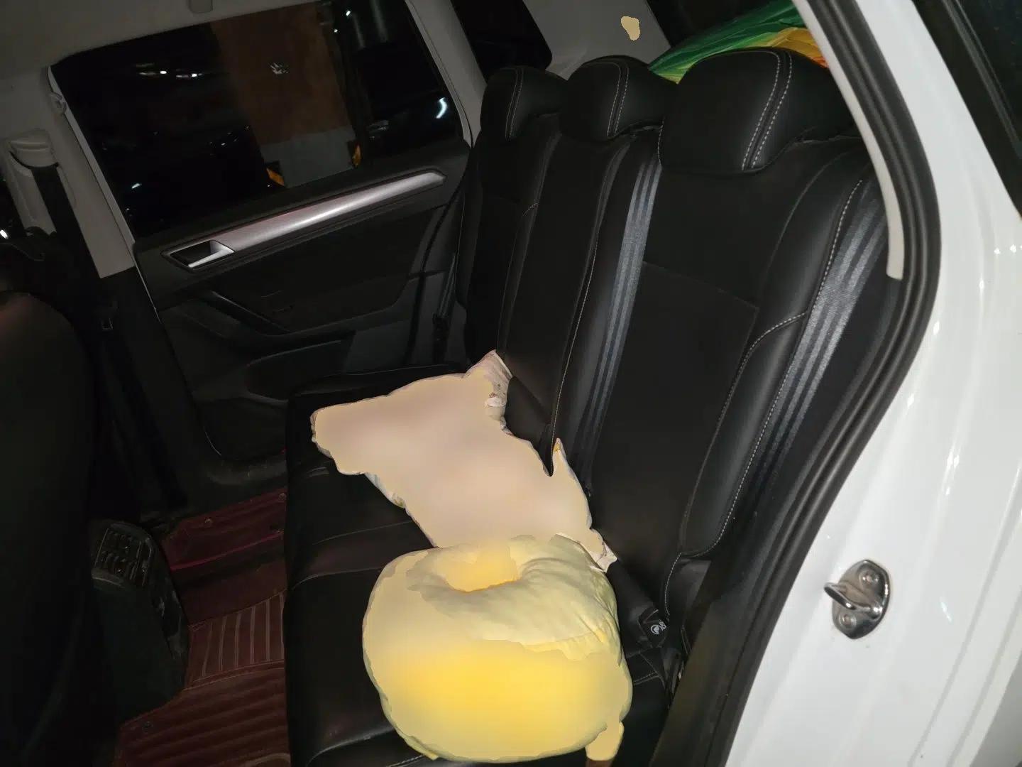 Volkswagen Golf Sportsvan 2016 1.6L Automatic Comfort Model — миниатюра 18