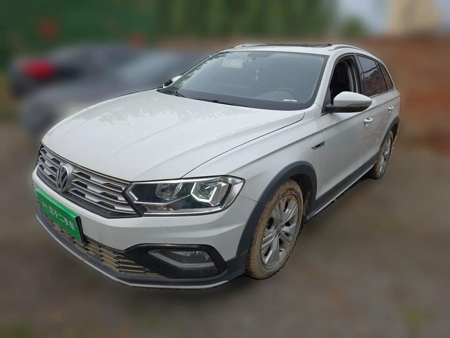 Volkswagen C-TREK 2017 230TSI DSG Comfort Version — миниатюра 1