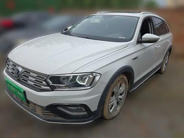 Volkswagen C-TREK 2017 230TSI DSG Comfort Version