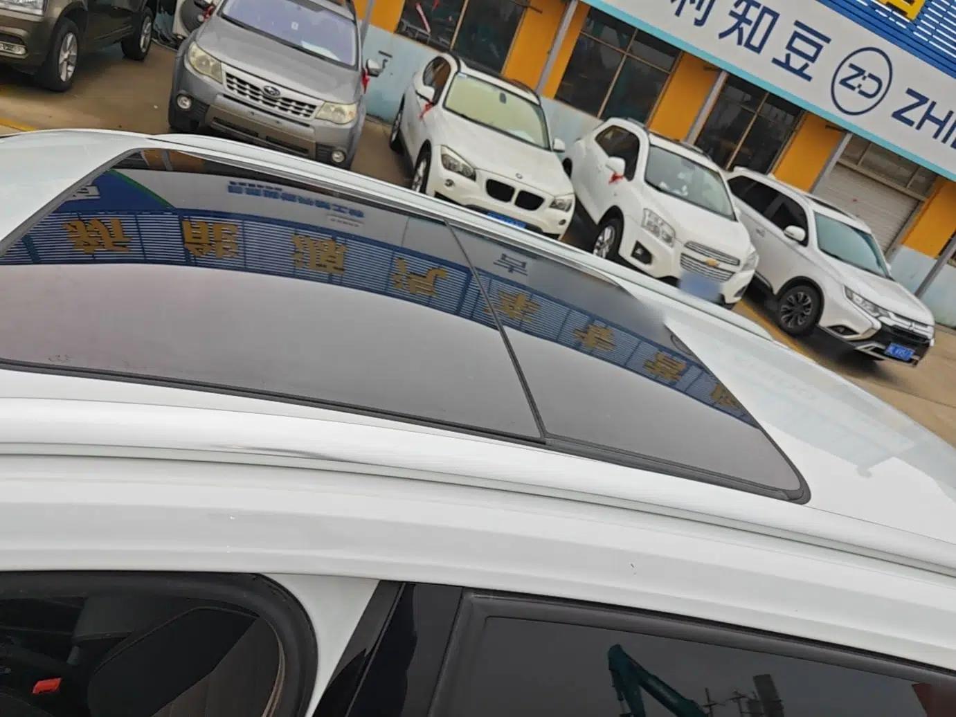 Volkswagen C-TREK 2018 1.5L Automatic Comfort Model — миниатюра 11