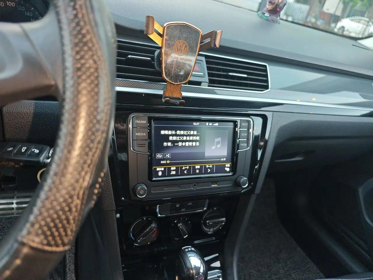 Volkswagen C-TREK 2017 230TSI DSG Comfort Version — миниатюра 14