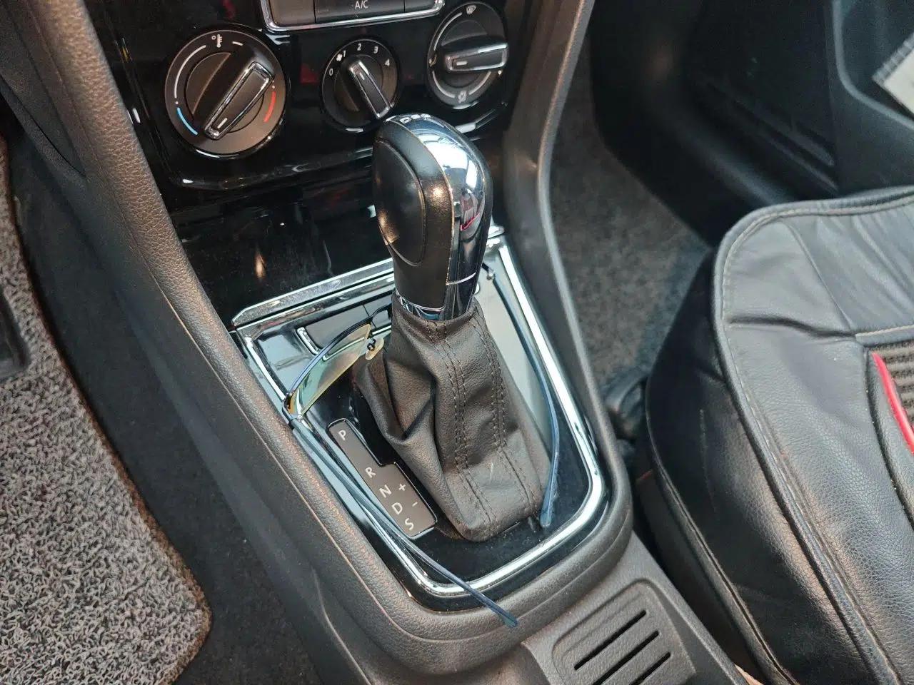 Volkswagen C-TREK 2017 230TSI DSG Comfort Version — миниатюра 15
