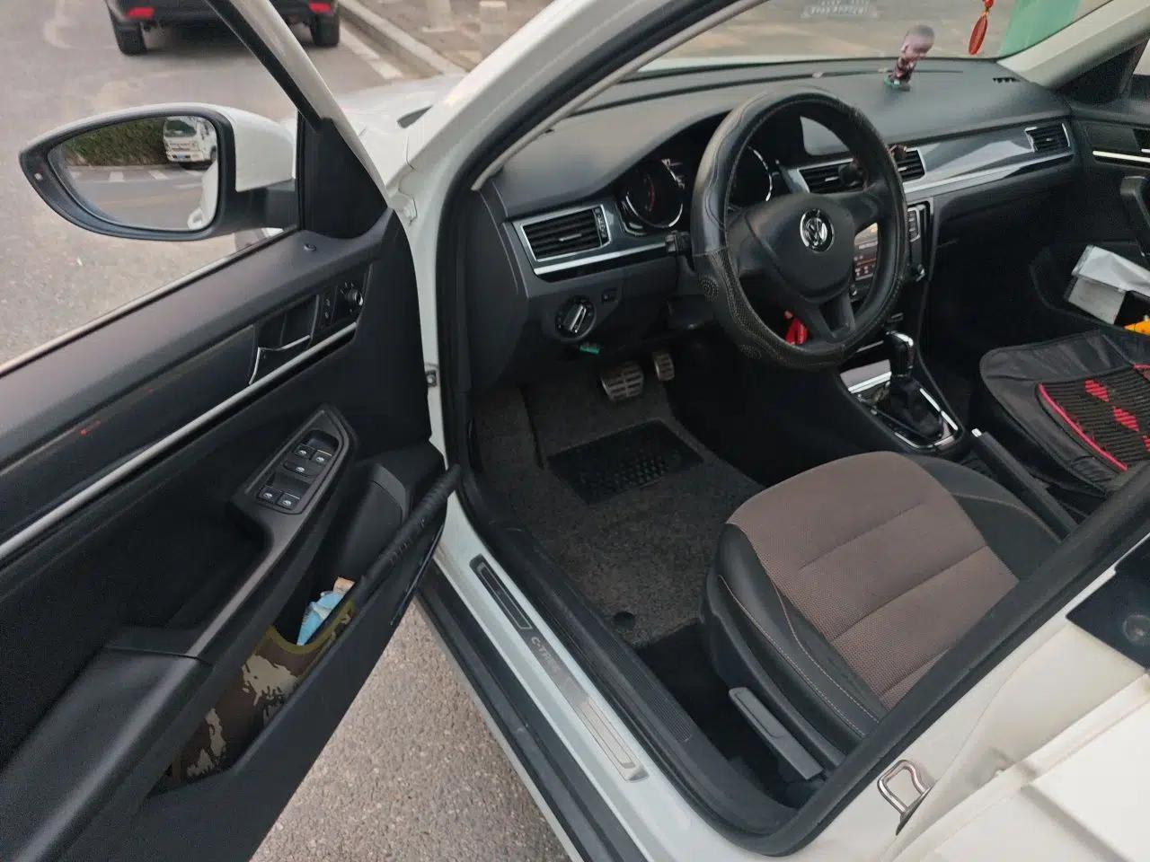 Volkswagen C-TREK 2017 230TSI DSG Comfort Version — миниатюра 17