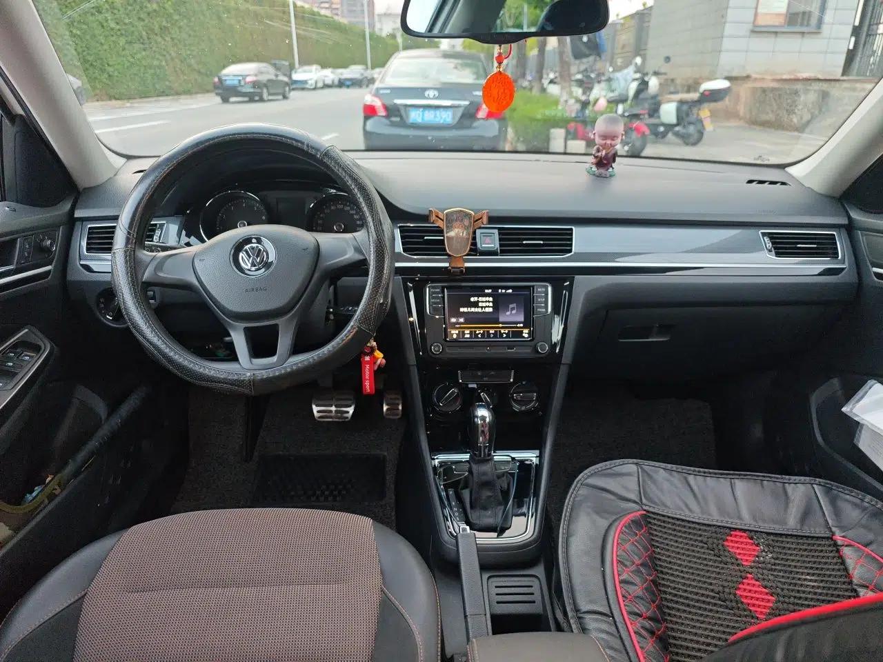 Volkswagen C-TREK 2017 230TSI DSG Comfort Version — миниатюра 10