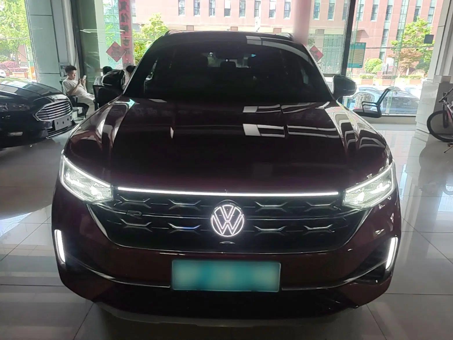 Volkswagen Tayron X 2023 380TSI Four-Wheel Drive Flagship Smart Edition — миниатюра 2