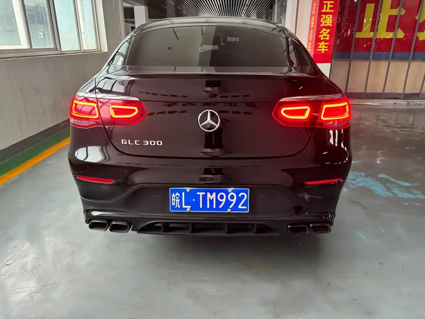 2022 Mercedes-Benz GLC Coupe, GLC 300 4MATIC Coupe SUV — миниатюра 3