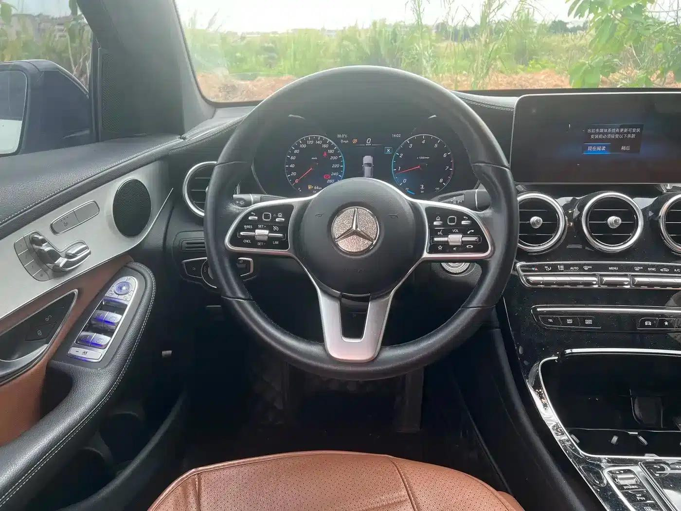 2022 Mercedes-Benz GLC Coupe, GLC 260 4MATIC Coupe SUV — миниатюра 8