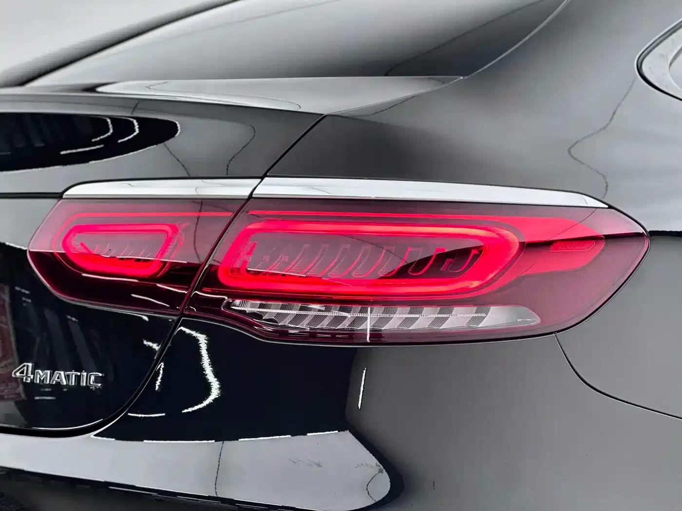 2022 Mercedes-Benz GLC Coupe, GLC 260 4MATIC Coupe SUV — миниатюра 15