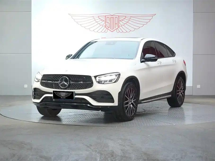 2021 Mercedes-Benz GLC Coupe, GLC 300 4MATIC Coupe SUV — миниатюра 1