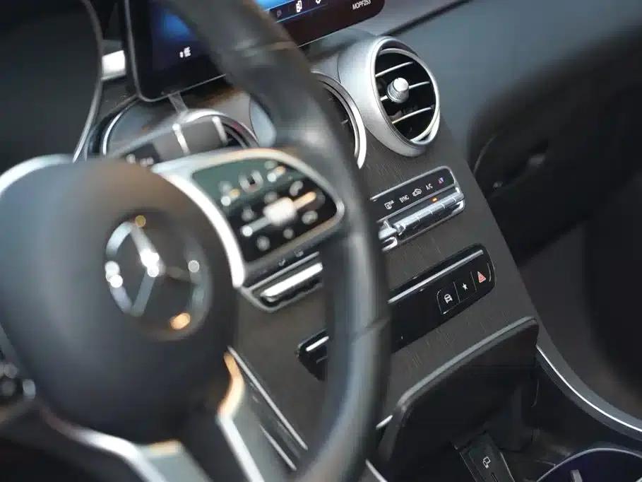 2021 Mercedes-Benz GLC Coupe, GLC 300 4MATIC Coupe SUV — миниатюра 14