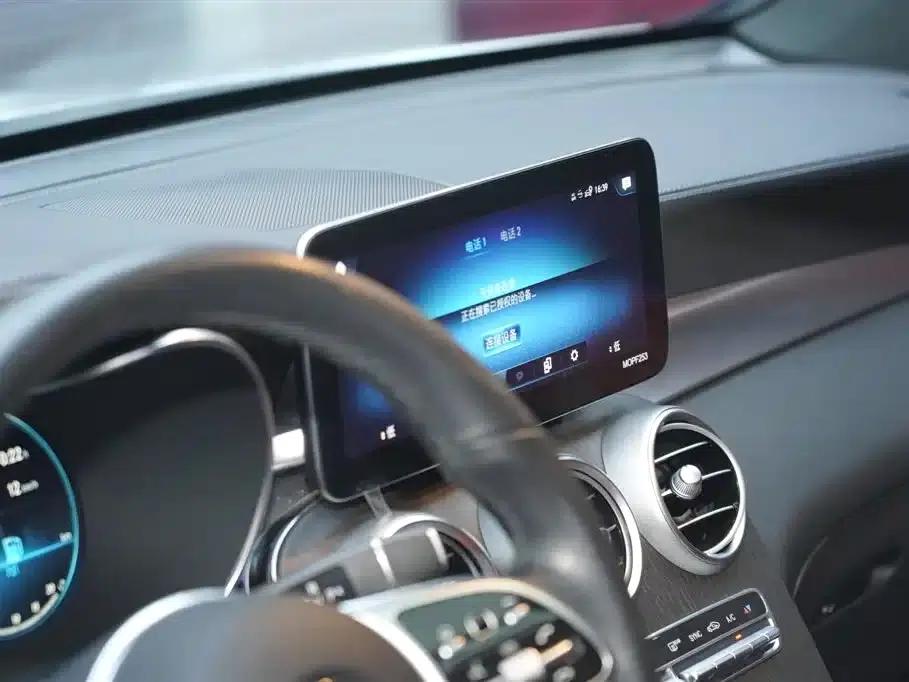2021 Mercedes-Benz GLC Coupe, GLC 300 4MATIC Coupe SUV — миниатюра 15