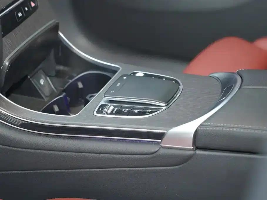 2021 Mercedes-Benz GLC Coupe, GLC 300 4MATIC Coupe SUV — миниатюра 16