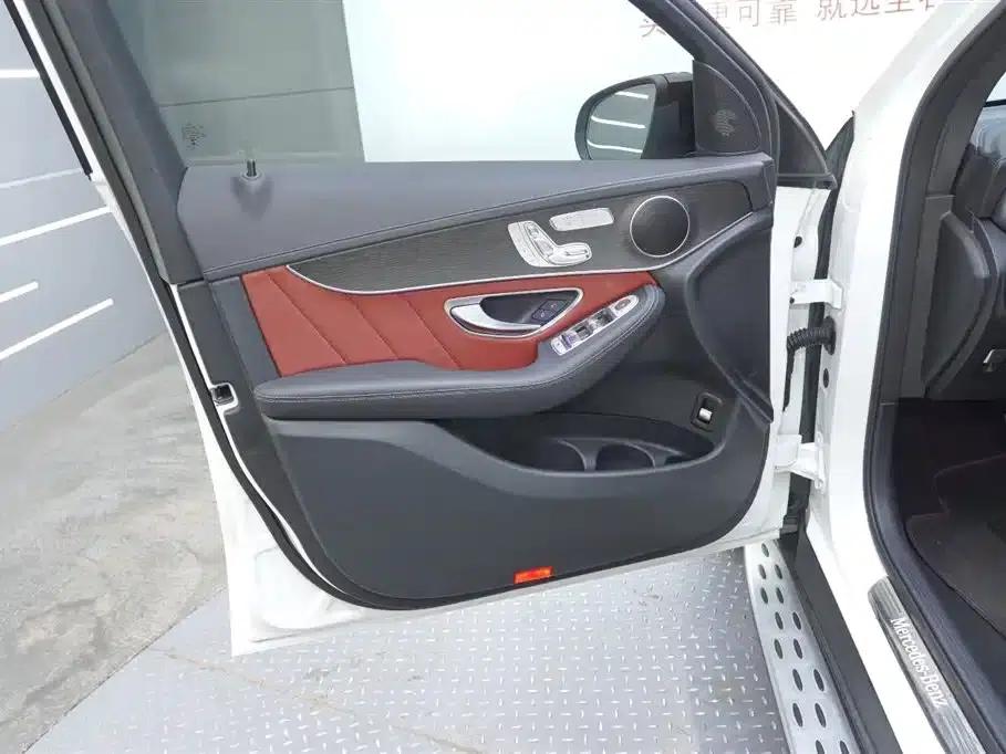 2021 Mercedes-Benz GLC Coupe, GLC 300 4MATIC Coupe SUV — миниатюра 18
