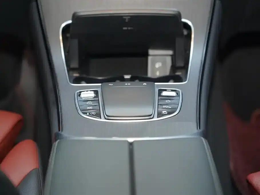 2021 Mercedes-Benz GLC Coupe, GLC 300 4MATIC Coupe SUV — миниатюра 7