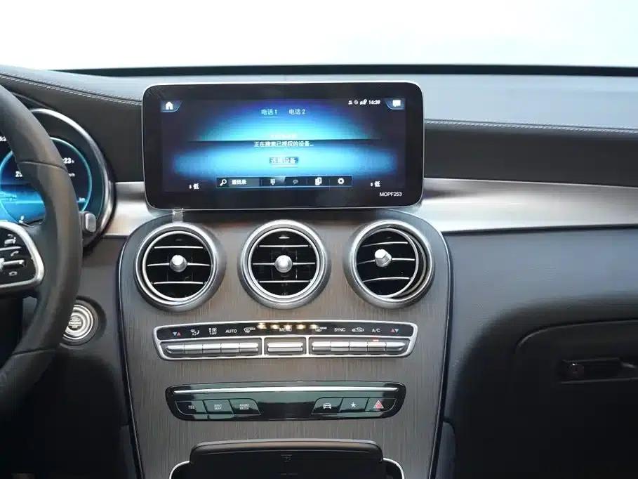 2021 Mercedes-Benz GLC Coupe, GLC 300 4MATIC Coupe SUV — миниатюра 9