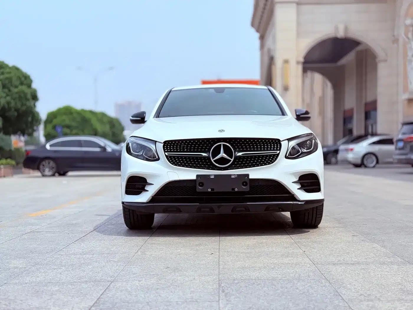 Mercedes-Benz GLC Coupe 2019 GLC 200 4MATIC Coupe SUV — миниатюра 2