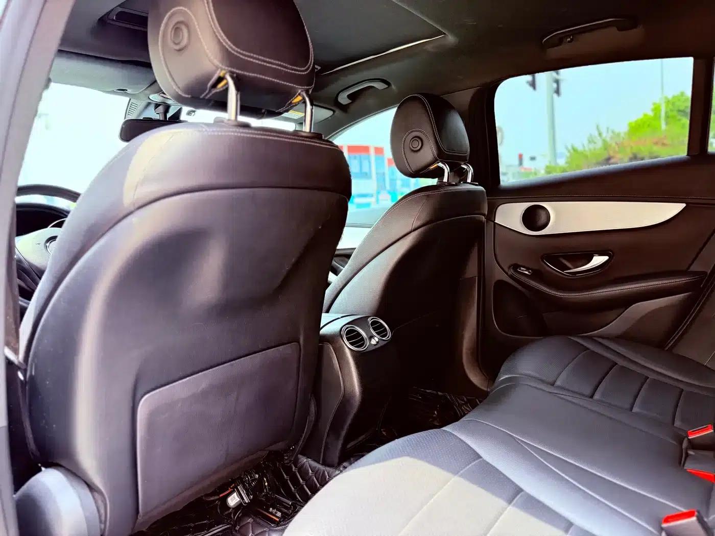 Mercedes-Benz GLC Coupe 2019 GLC 200 4MATIC Coupe SUV — миниатюра 10