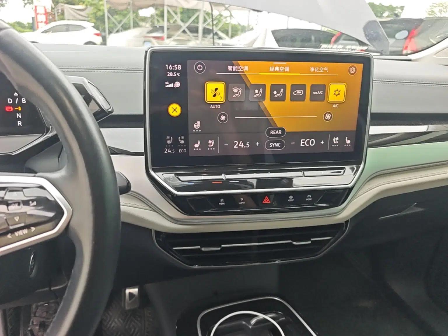 Volkswagen ID.6 CROZZ 2022 Long-Range PRO Edition — миниатюра 14