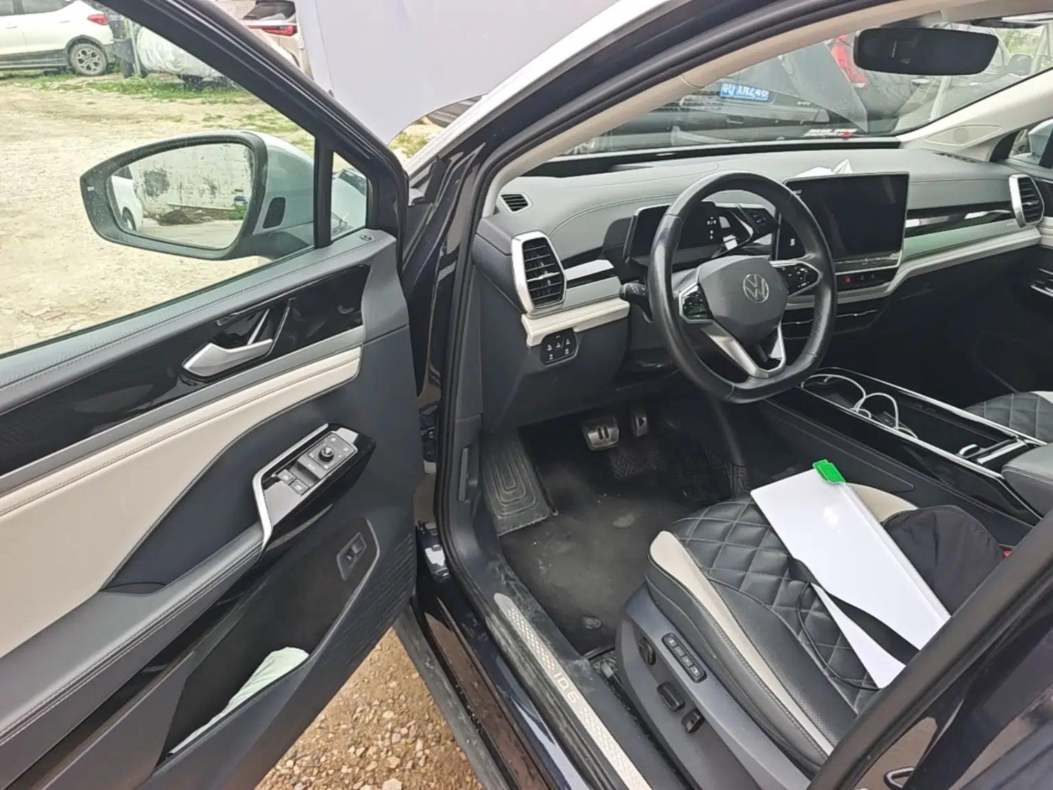Volkswagen ID.6 CROZZ 2022 Long-Range PRO Edition — миниатюра 17