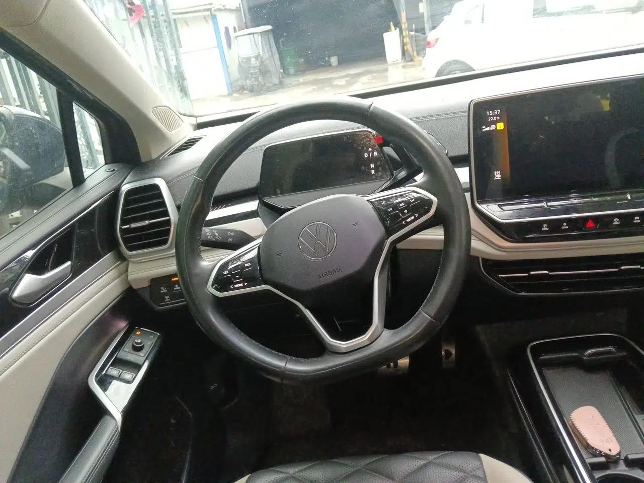 Volkswagen ID.6 CROZZ 2022 Long-Range PRO Edition — миниатюра 11