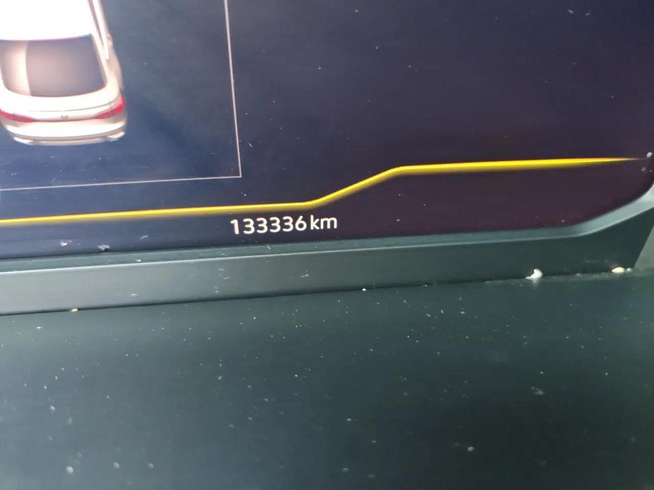 Volkswagen Tiguan X 2021 330TSI Two-Wheel-Drive Prestige Flagship Edition — миниатюра 11