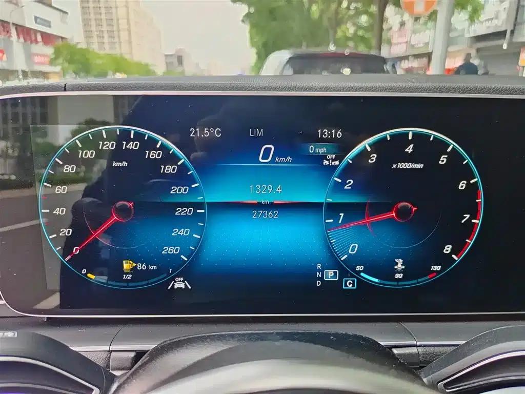 2023 Mercedes-Benz GLE Coupe, GLE 350 4MATIC Coupe SUV, Fashion Model — миниатюра 4