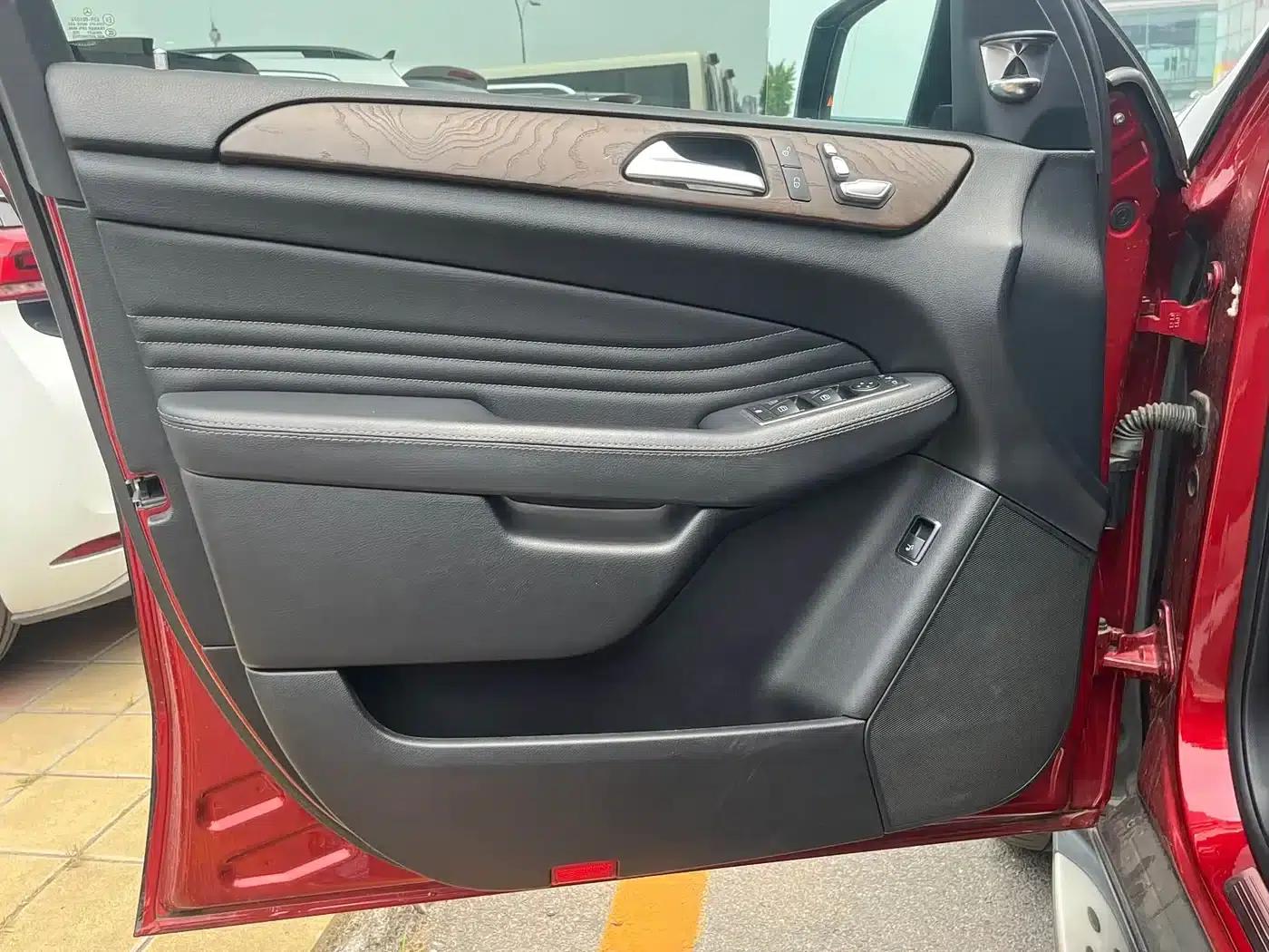 2015 Mercedes-Benz GLE Coupe, GLE 320 4MATIC Coupe SUV — миниатюра 8