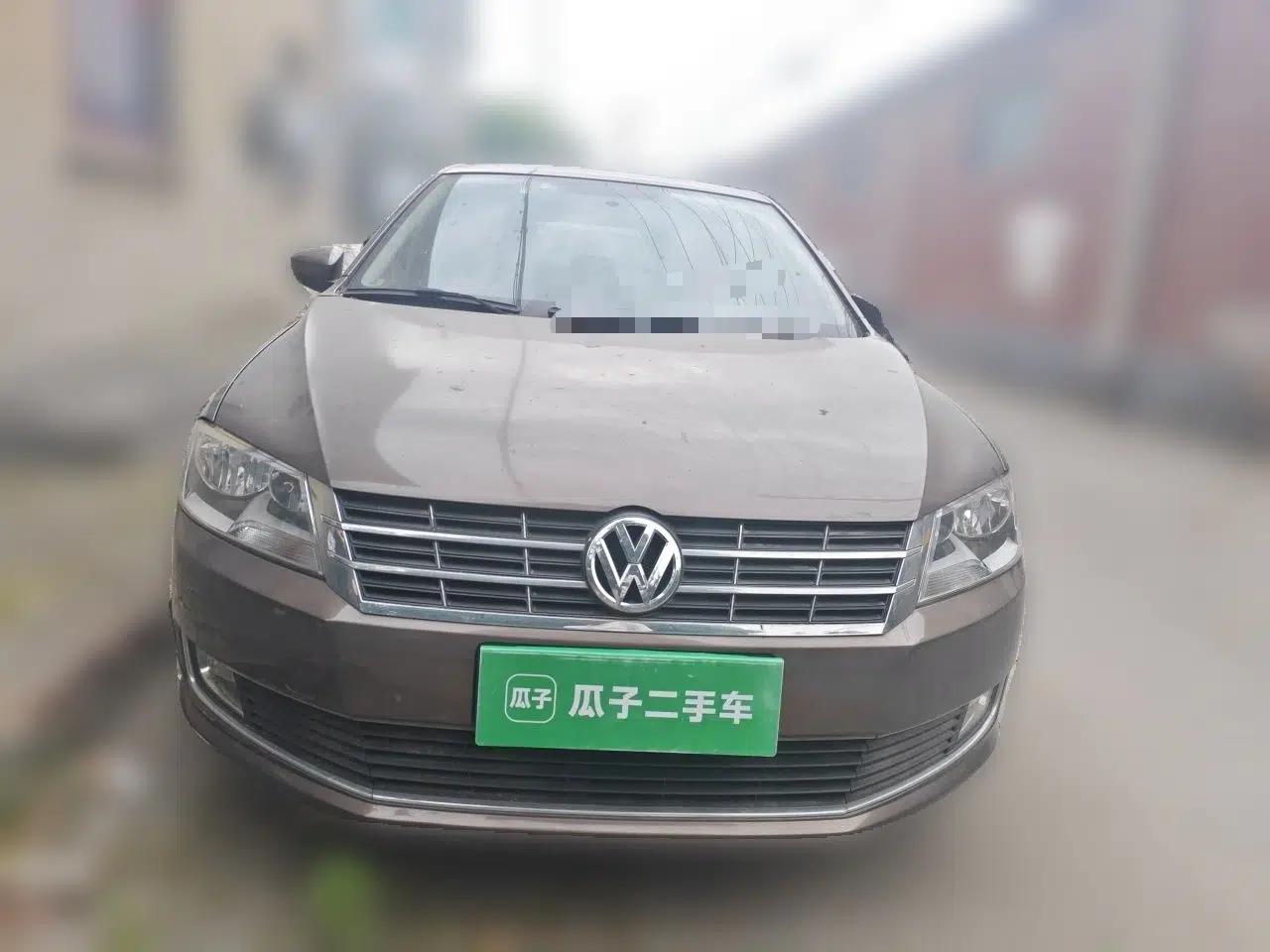 Volkswagen Gran Lavida 2013 1.6L Automatic Comfort Model — миниатюра 2