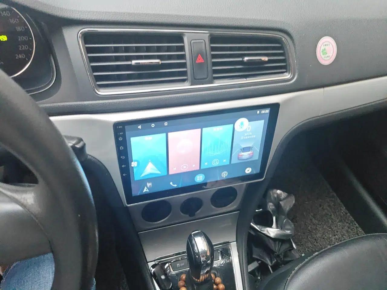 Volkswagen Gran Lavida 2013 1.6L Automatic Comfort Model — миниатюра 14