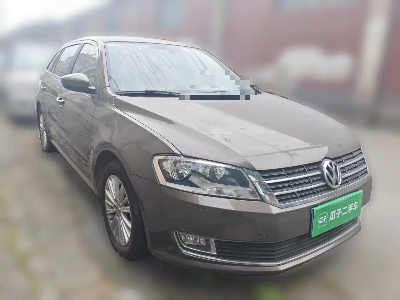 Volkswagen Gran Lavida 2013 1.6L Automatic Comfort Model — миниатюра 3