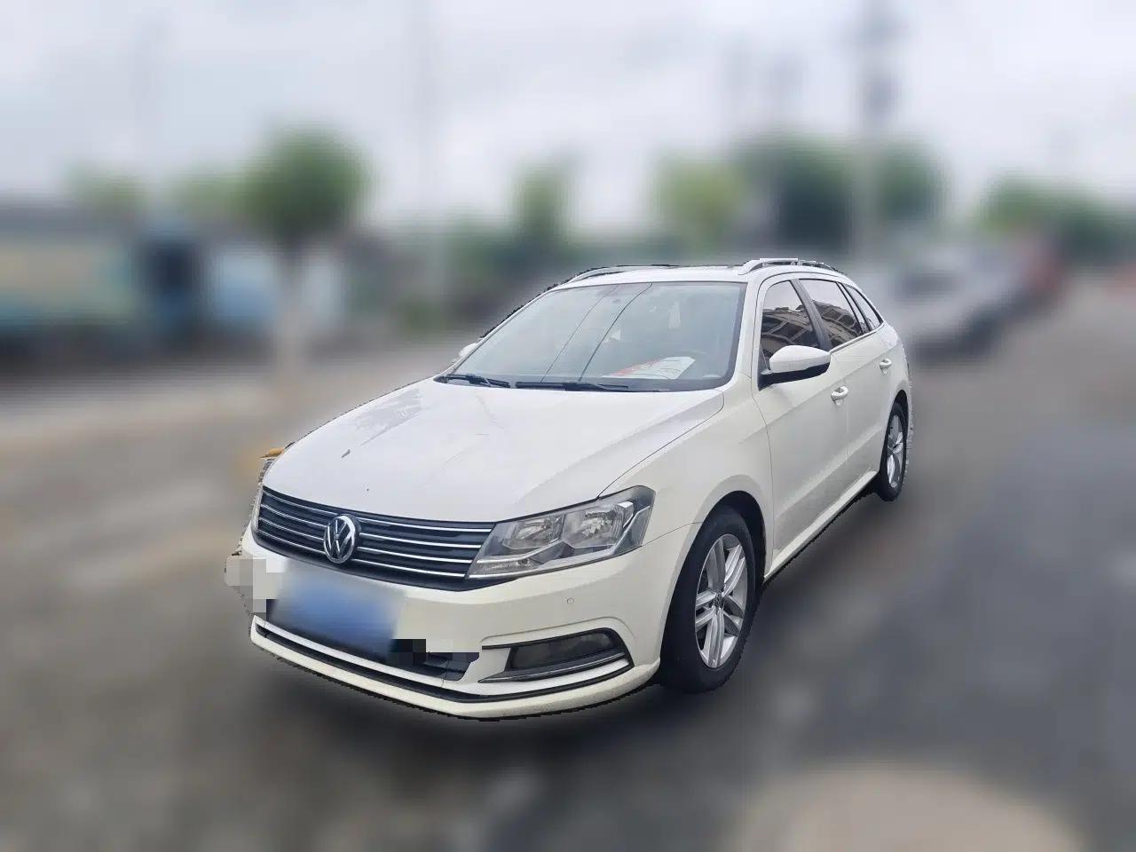 Volkswagen Gran Lavida 2015 1.6L Automatic Comfort Edition — миниатюра 1