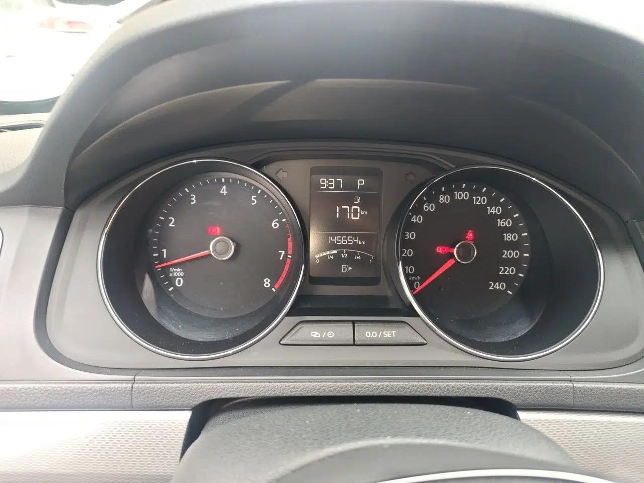 Volkswagen Gran Lavida 2015 1.6L Automatic Comfort Edition — миниатюра 13