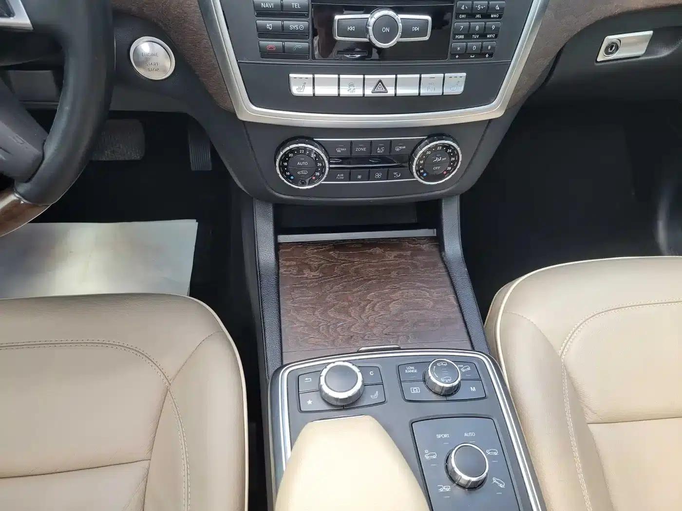Mercedes-Benz GL-Class 2013 GL 500 4MATIC — миниатюра 28