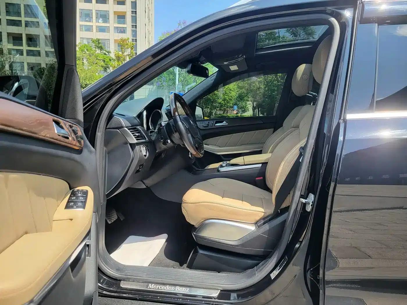 Mercedes-Benz GL-Class 2013 GL 500 4MATIC — миниатюра 4