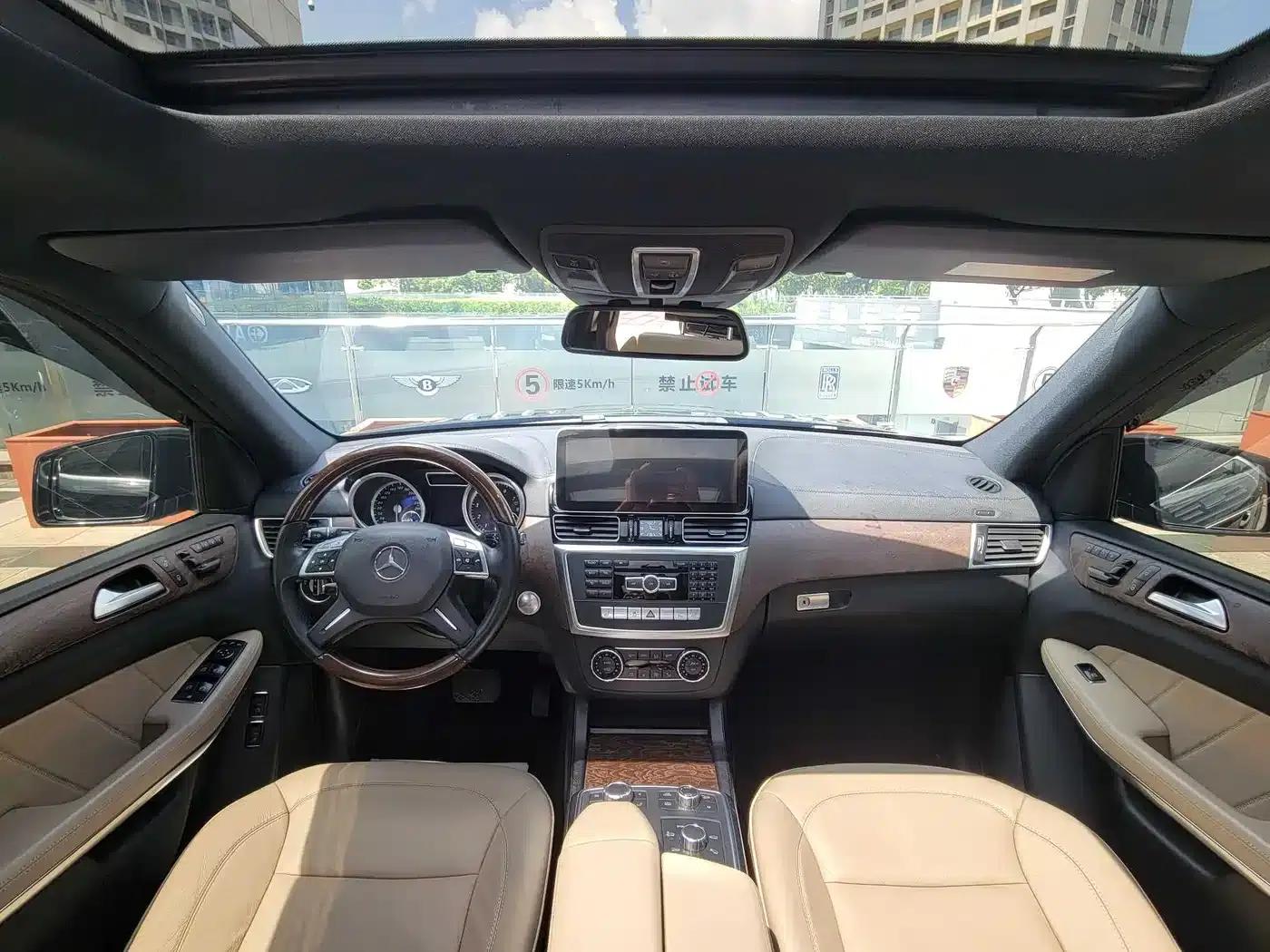 Mercedes-Benz GL-Class 2013 GL 500 4MATIC — миниатюра 5
