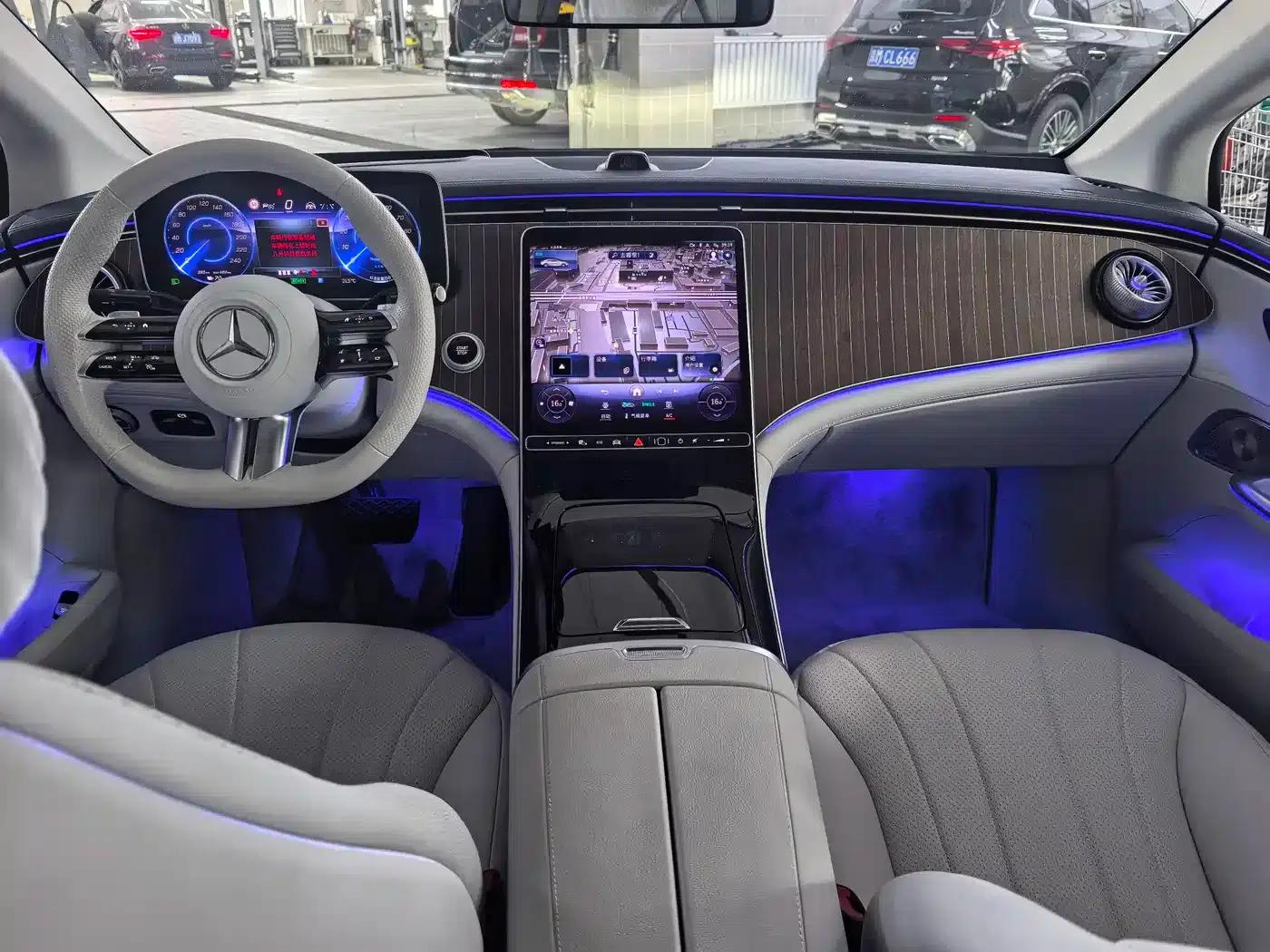 Mercedes-Benz EQE 2025 500 4MATIC Luxury Edition — миниатюра 18