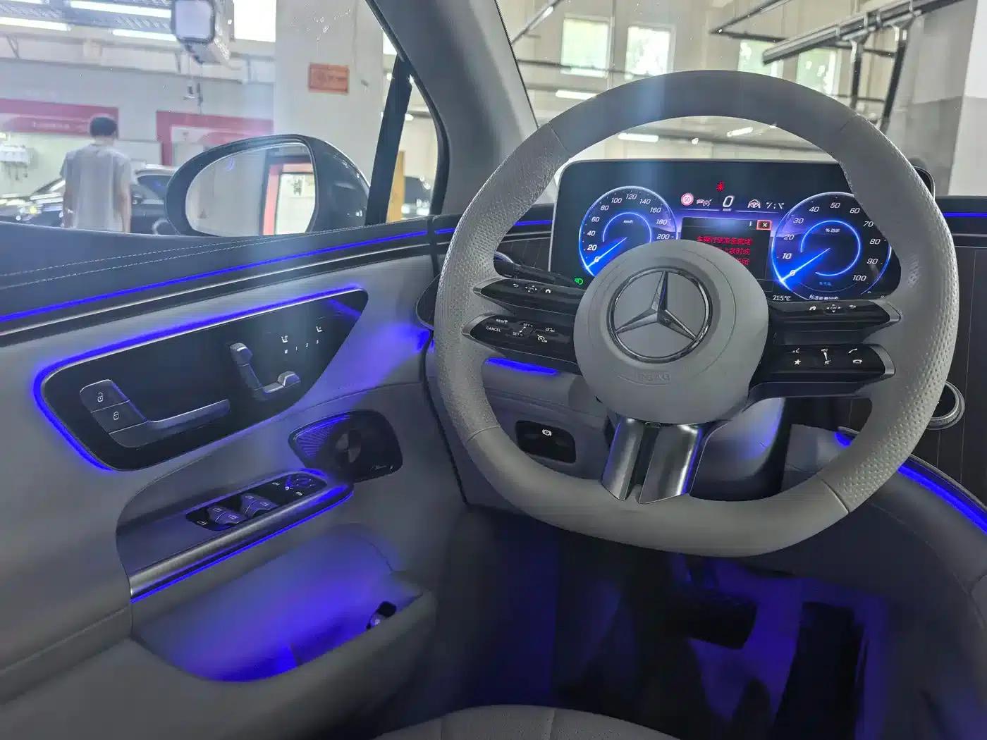 Mercedes-Benz EQE 2025 500 4MATIC Luxury Edition — миниатюра 20