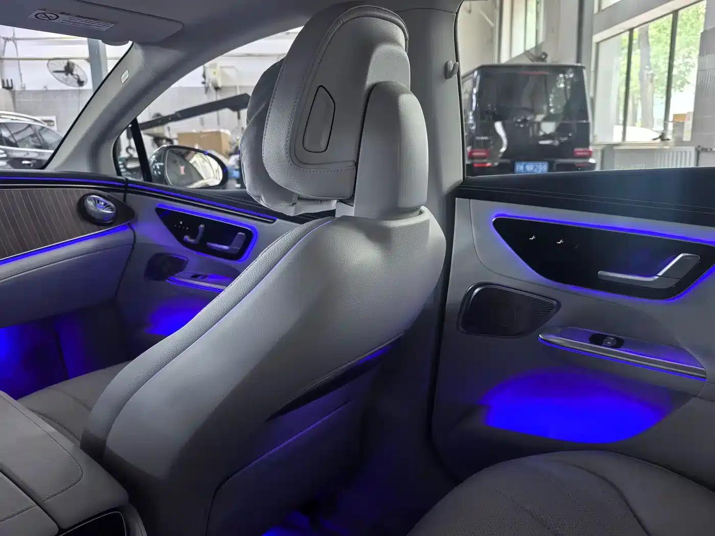 Mercedes-Benz EQE 2025 500 4MATIC Luxury Edition — миниатюра 21