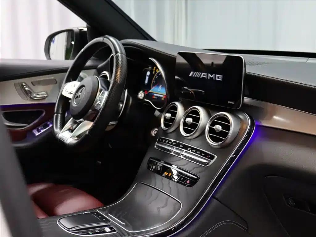 2020 Mercedes-Benz GLC AMG 43 4MATIC — миниатюра 17